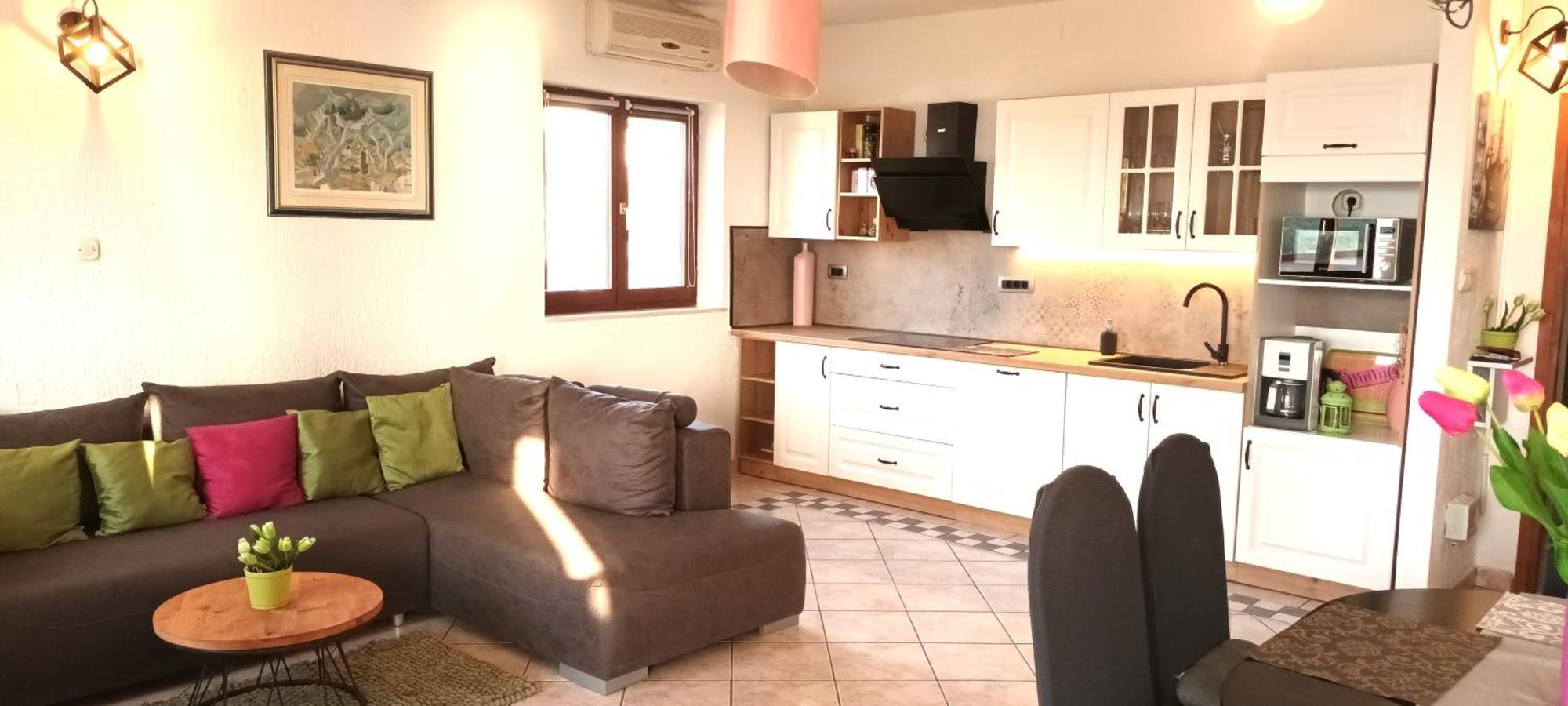 Olivista Croatia Apartments Njivice Room photo